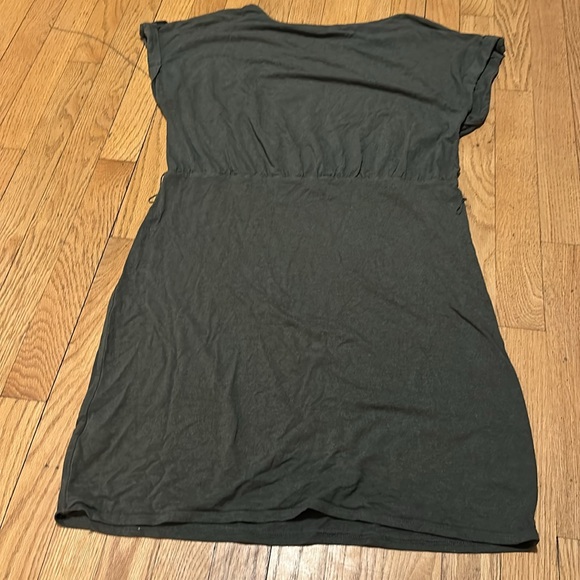 Reitmans Dress - Picture 9 of 9